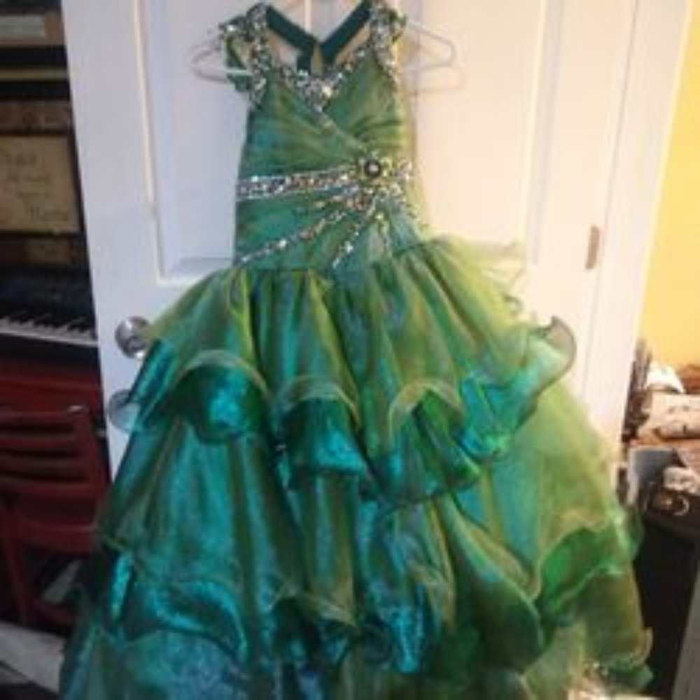 Girls Green formal pageant dress